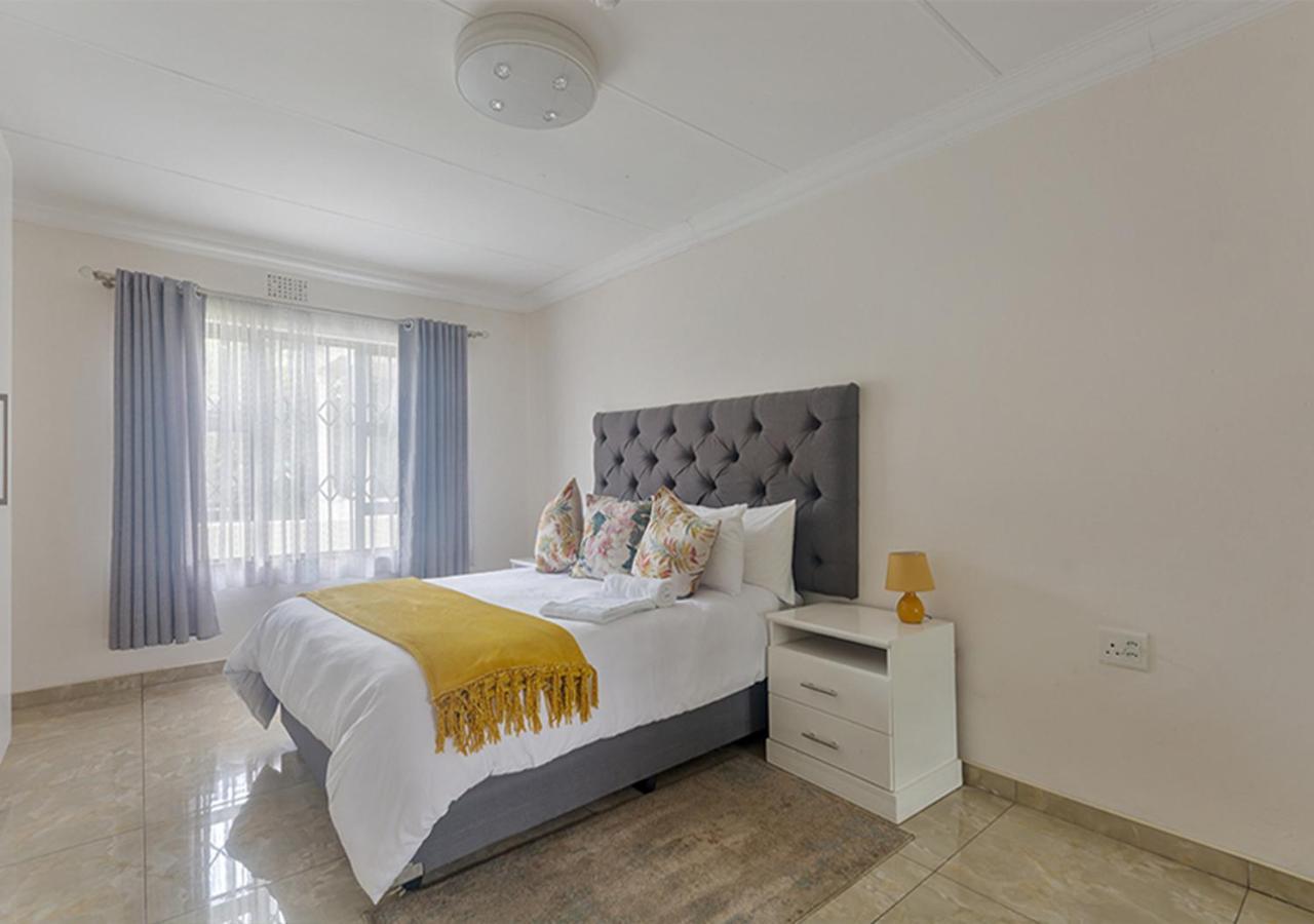Signature Lodge Kempton Park Exterior photo